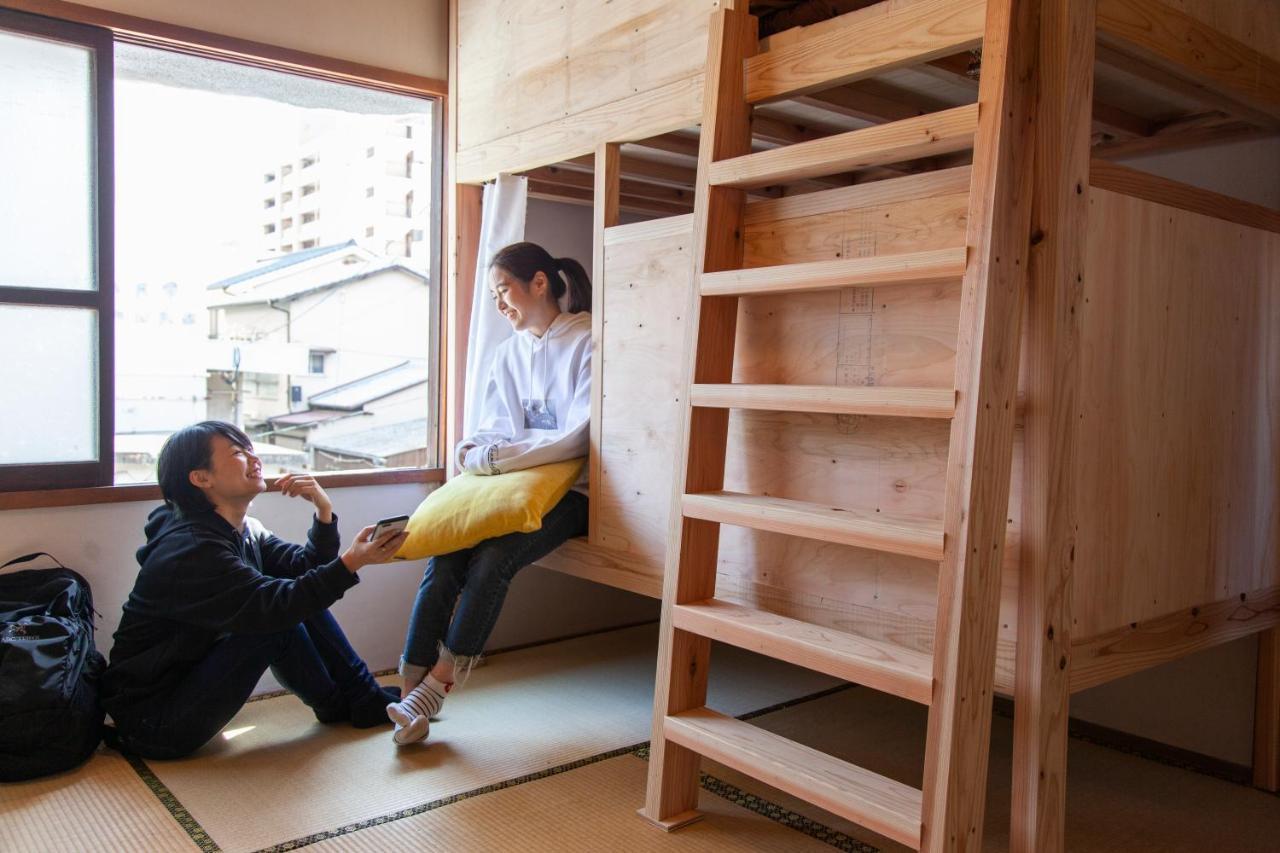 Fukuoka Guesthouse Ship Exterior photo